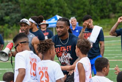 Peachtree Ridge Grad Roby Brings Nfl Players To Free Youth