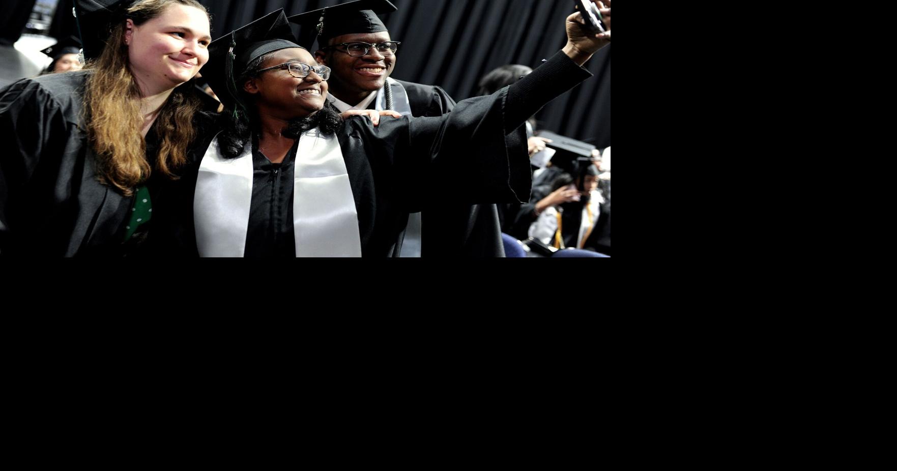 PHOTOS: Scenes from the 2022 Georgia Gwinnett College fall commencement ...