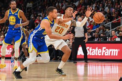 Curry Warriors Cruise Past Hawks Georgia Gwinnett College