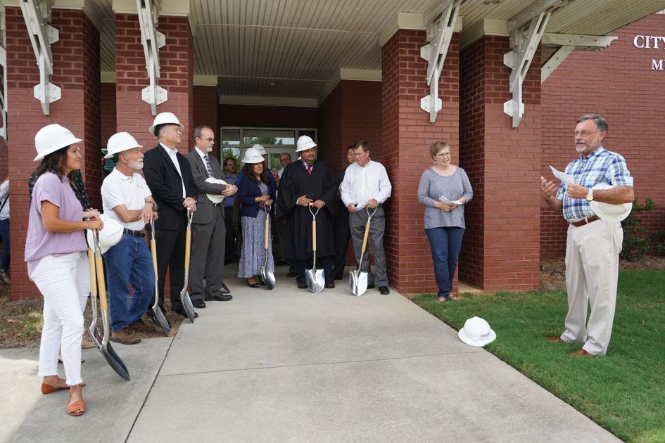 Mayor Jimmy Burnette S Remarks Jpg Gwinnettdailypost Com