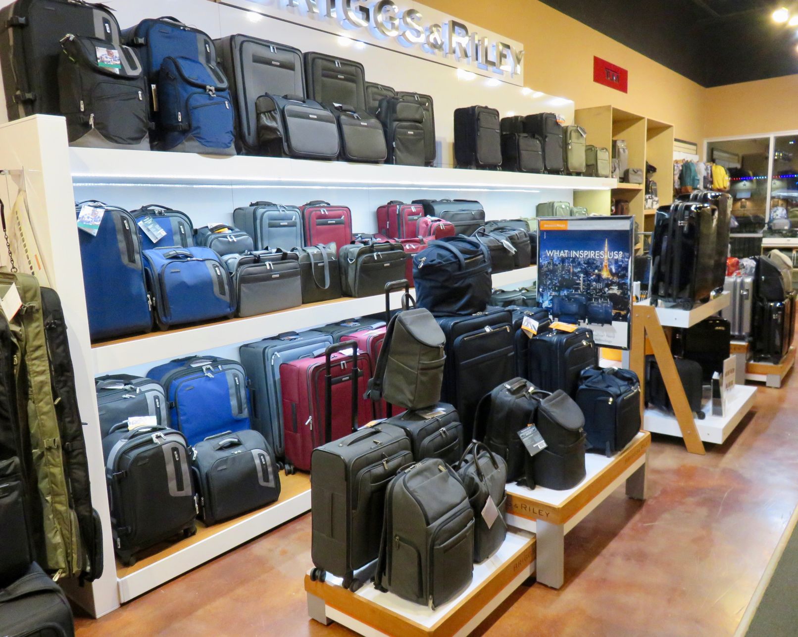 business luggage brands