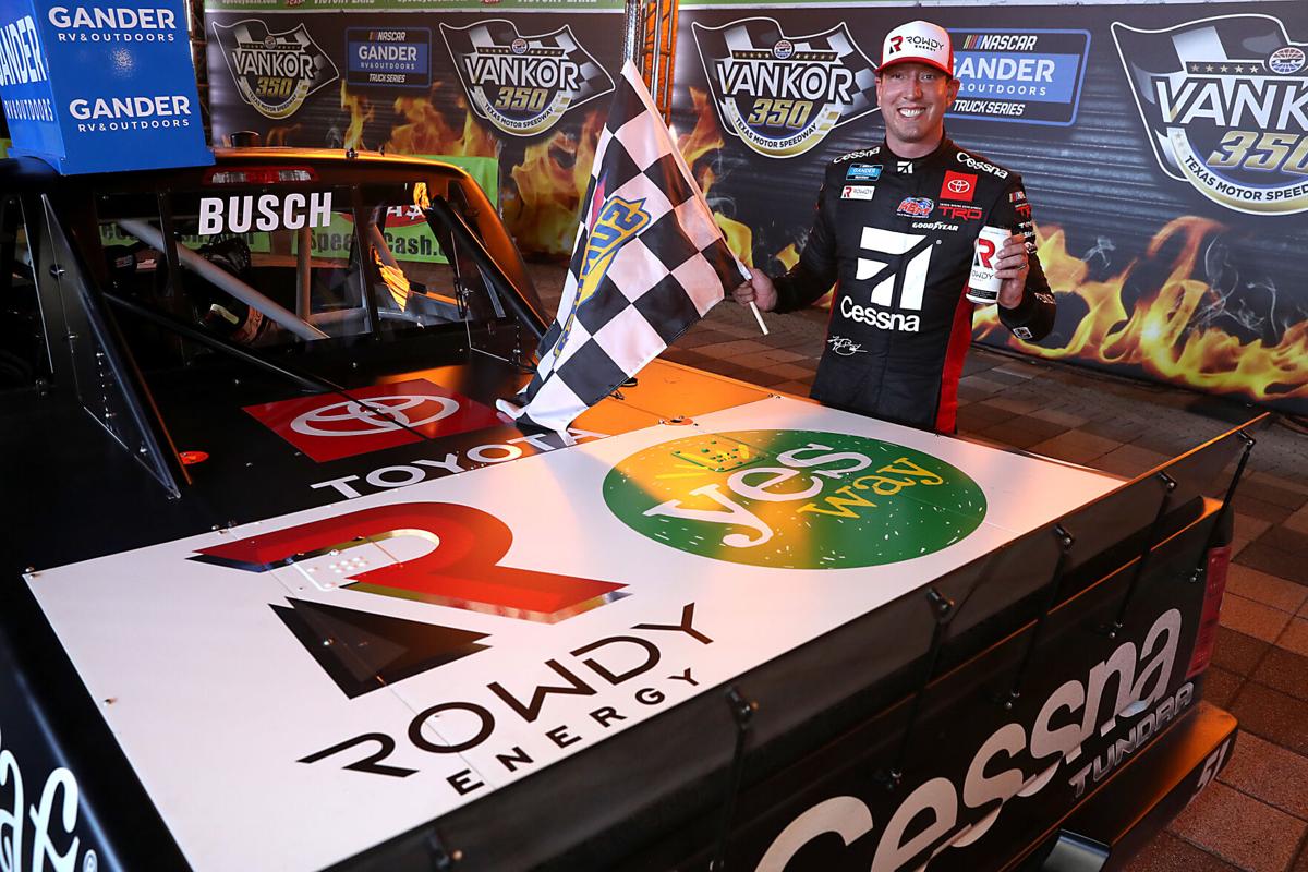 Kyle Busch Holds Off Rookie To Win Nascar Trucks Race Sports Gwinnettdailypost Com
