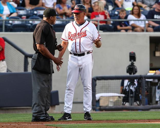 Brian Snitker named Atlanta Braves manager for 2017, Ron Washington joins  staff – The Denver Post