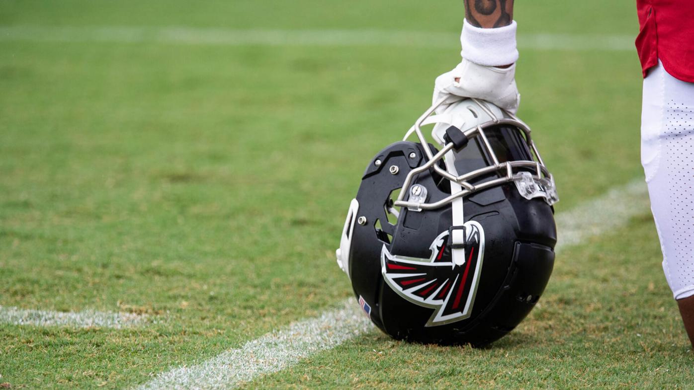 Atlanta Falcons become first NFL team to be 100 percent vaccinated