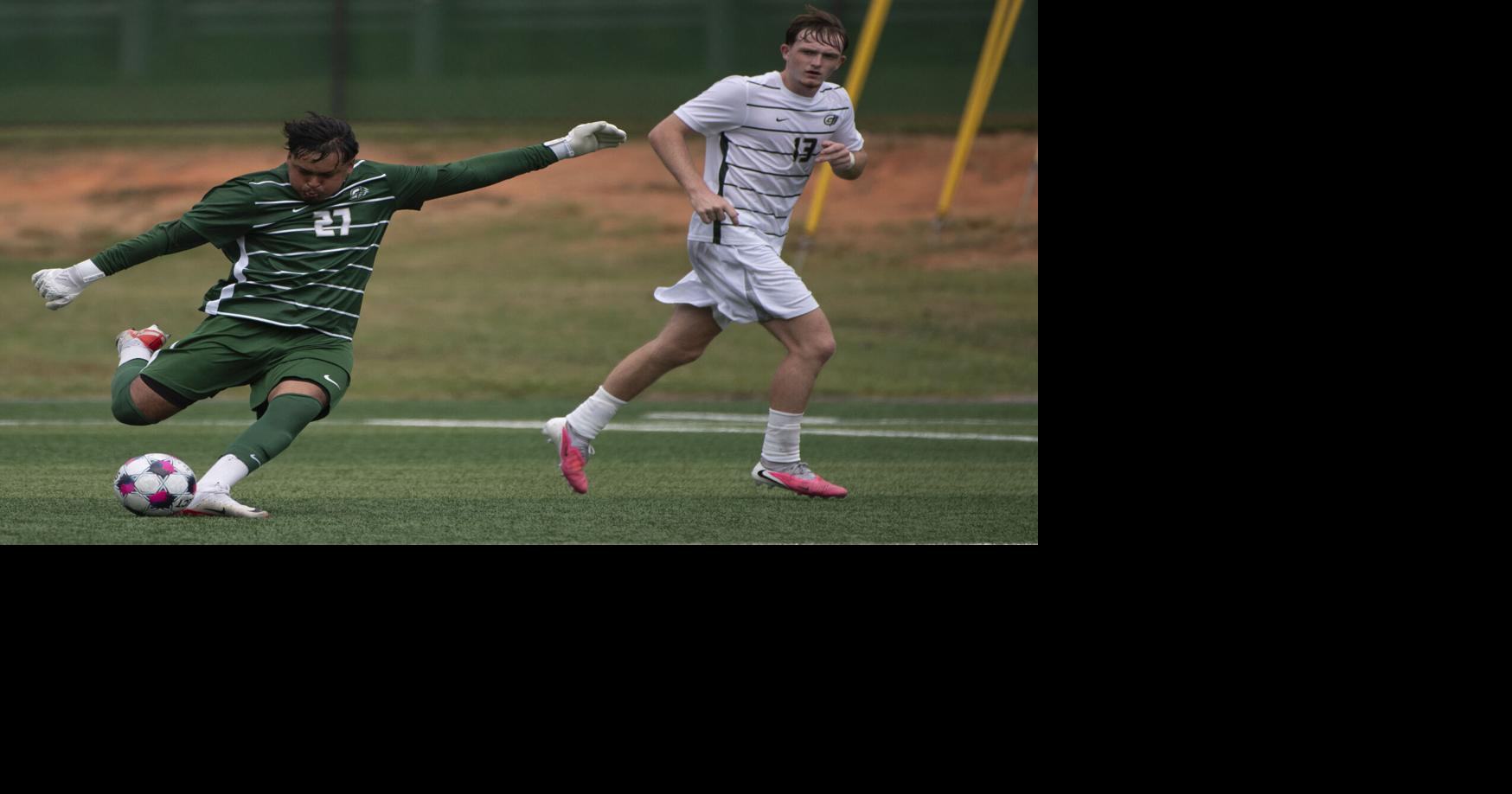 Central Gwinnett grad Dagoberto Romero overcomes serious injury to shine as GGC goalie