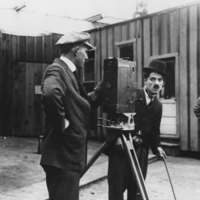 売れ筋がひ新作！ Charlie Chaplin: The life story you may not know アート・デザイン・音楽