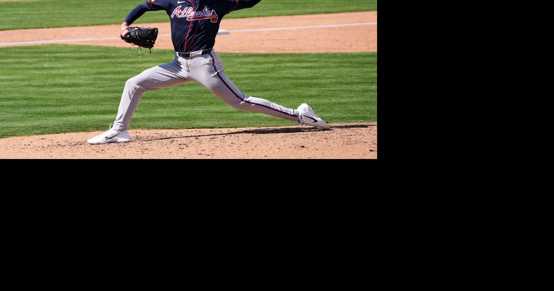 Braves lefty Joey Wentz leaves spring game after awkward step covering ...