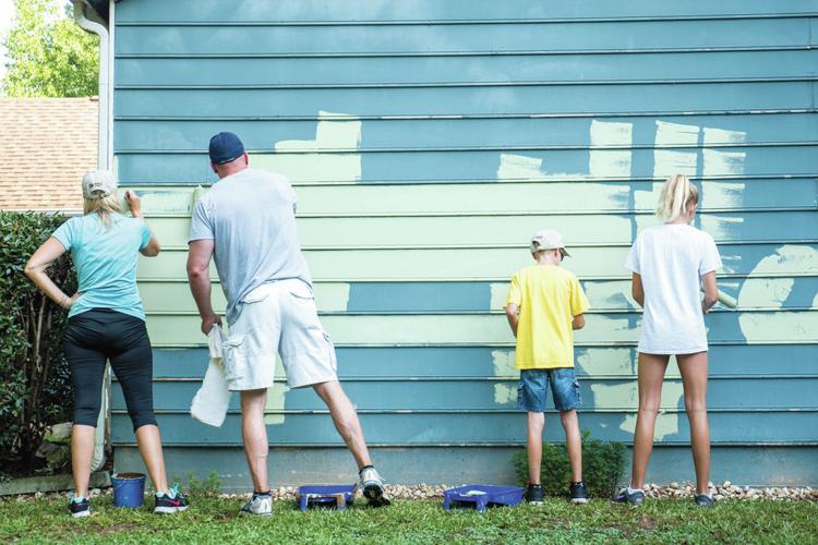 police recruits volunteer to paint woman’s house News