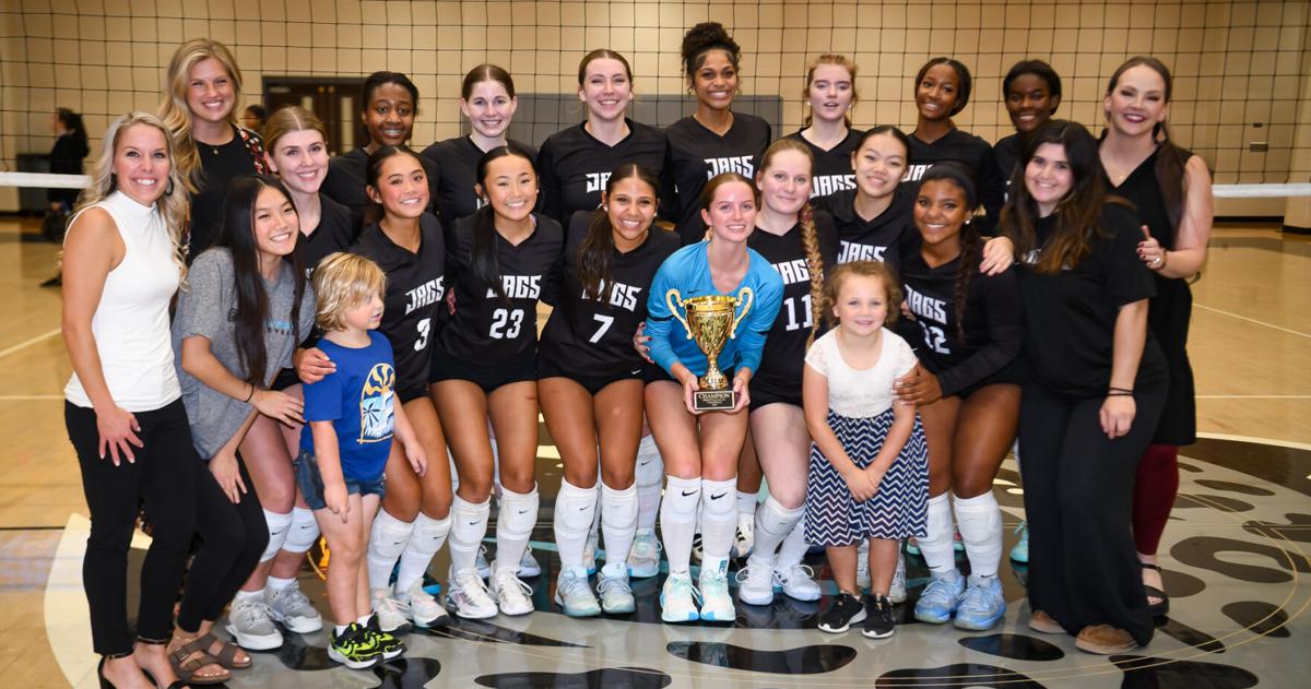 Seckinger volleyball sweeps Mill Creek for Region 8-AAAAAAA championship