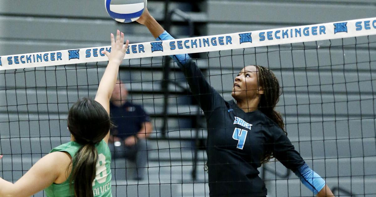 Seckinger outlasts Buford for region volleyball win