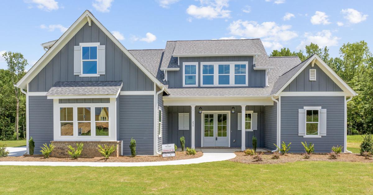ON THE MARKET: Imagine the design possibilities for this $715K home in ...