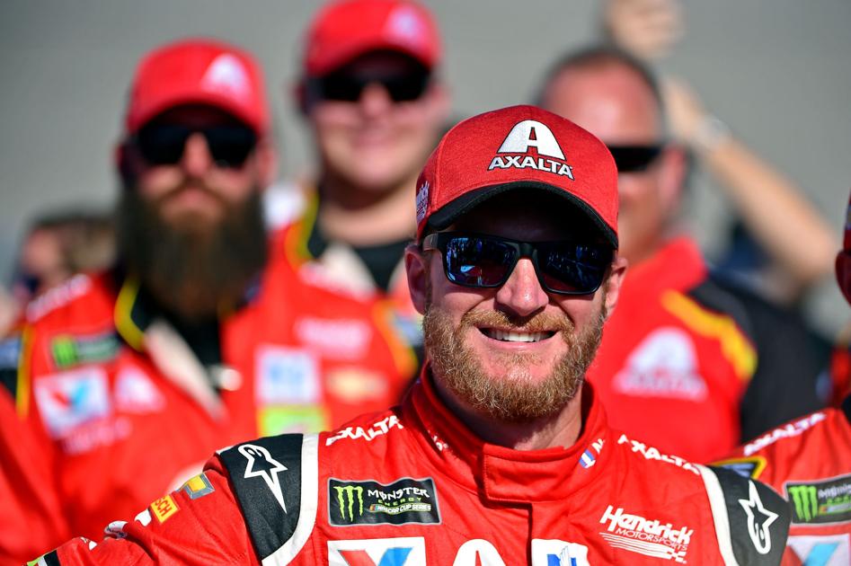 Dale Earnhardt Jr Carl Edwards Among 2021 Nascar Hall Of Fame