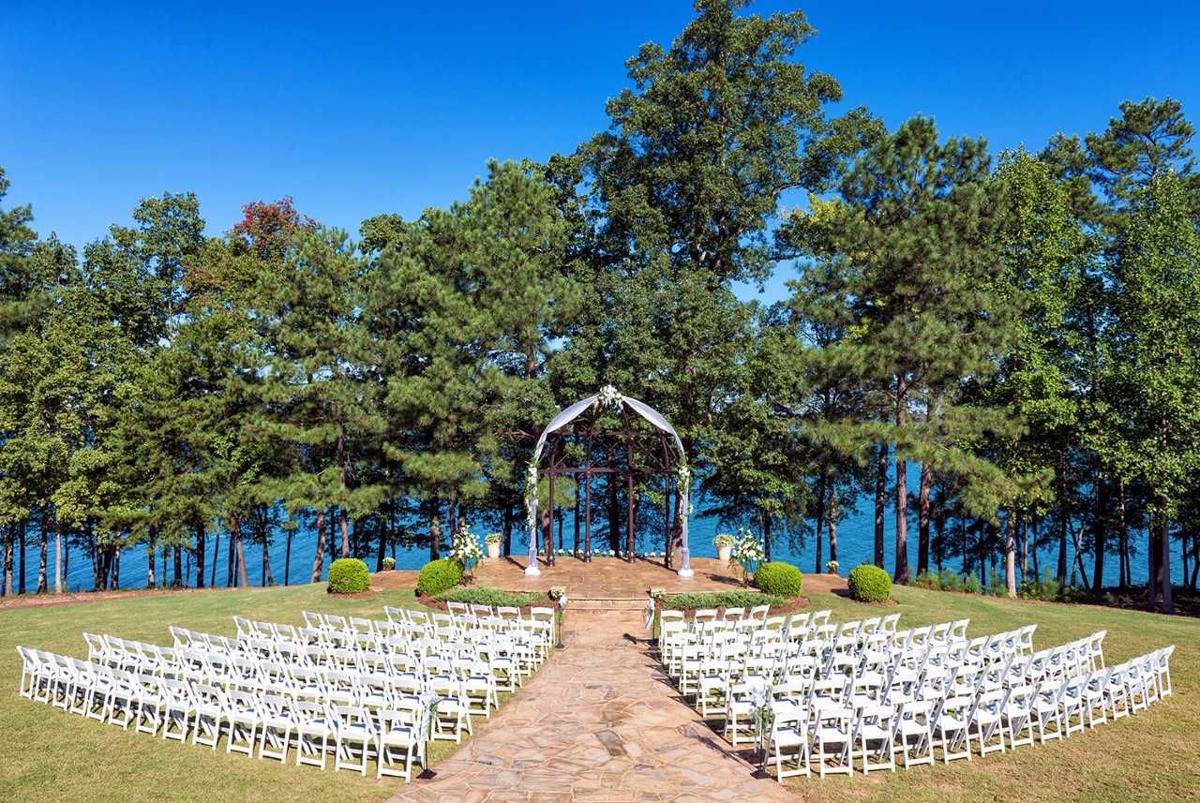 Lanier Islands Resort Named 2018 Best Of Weddings Venue