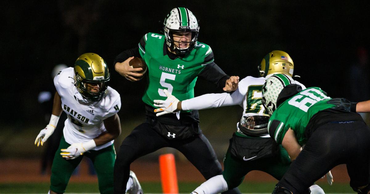 Robbie Roper Football Roswell quarterback Robbie Roper dies after complications from surgery ...