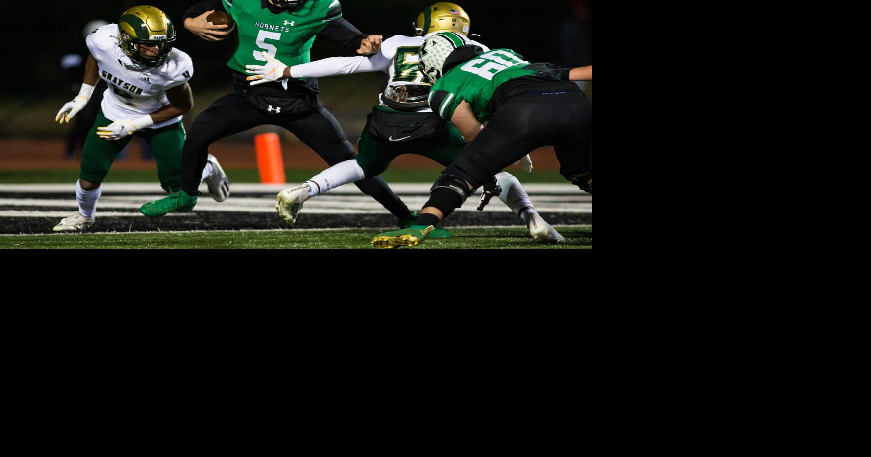 Roswell quarterback Robbie Roper dies after complications from surgery ...