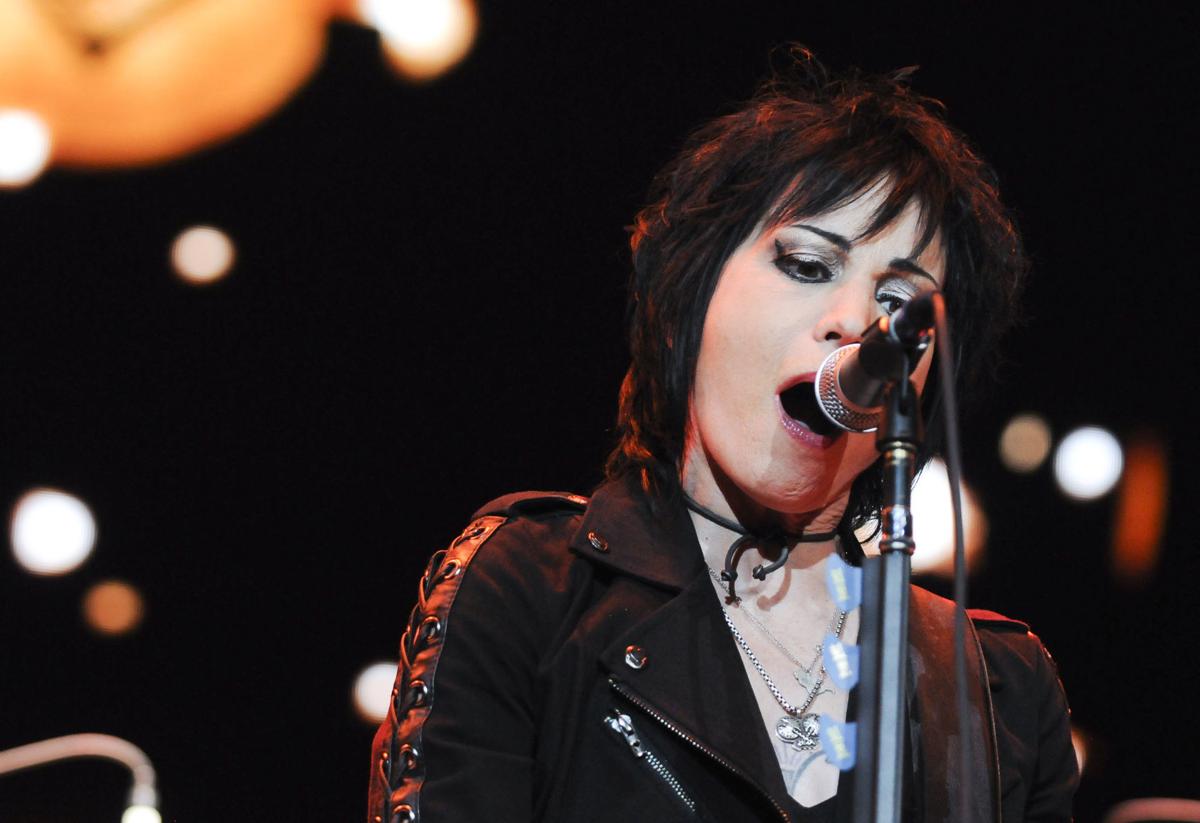 Joan Jett And The Blackhearts Coming To The Bowl In Sugar Hill Entertainment Gwinnettdailypost Com