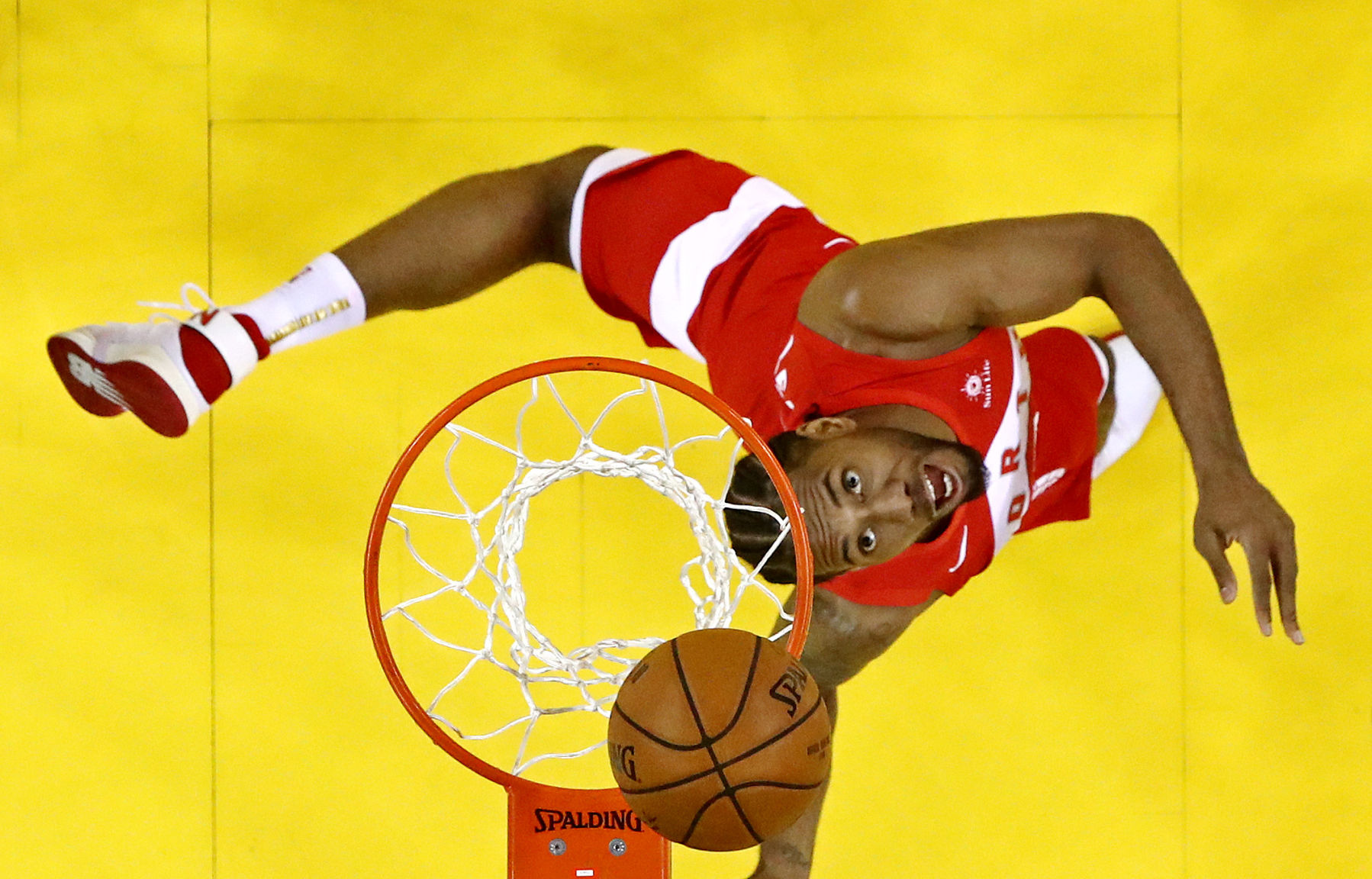 kawhi leonard moving