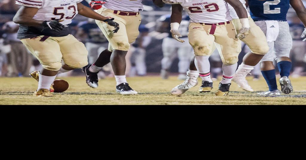 Season of resurgence continues into playoffs for Brookwood football