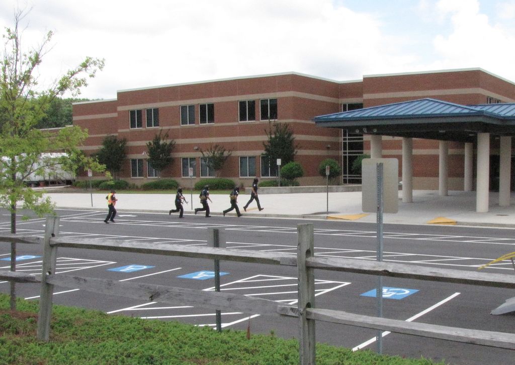 Police offers active shooter class for public News