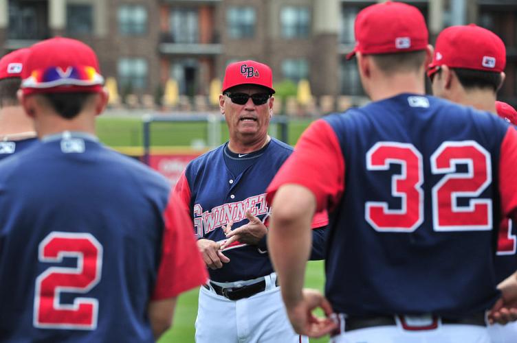 Brian Snitker named Atlanta Braves manager for 2017, Ron Washington joins  staff – The Denver Post