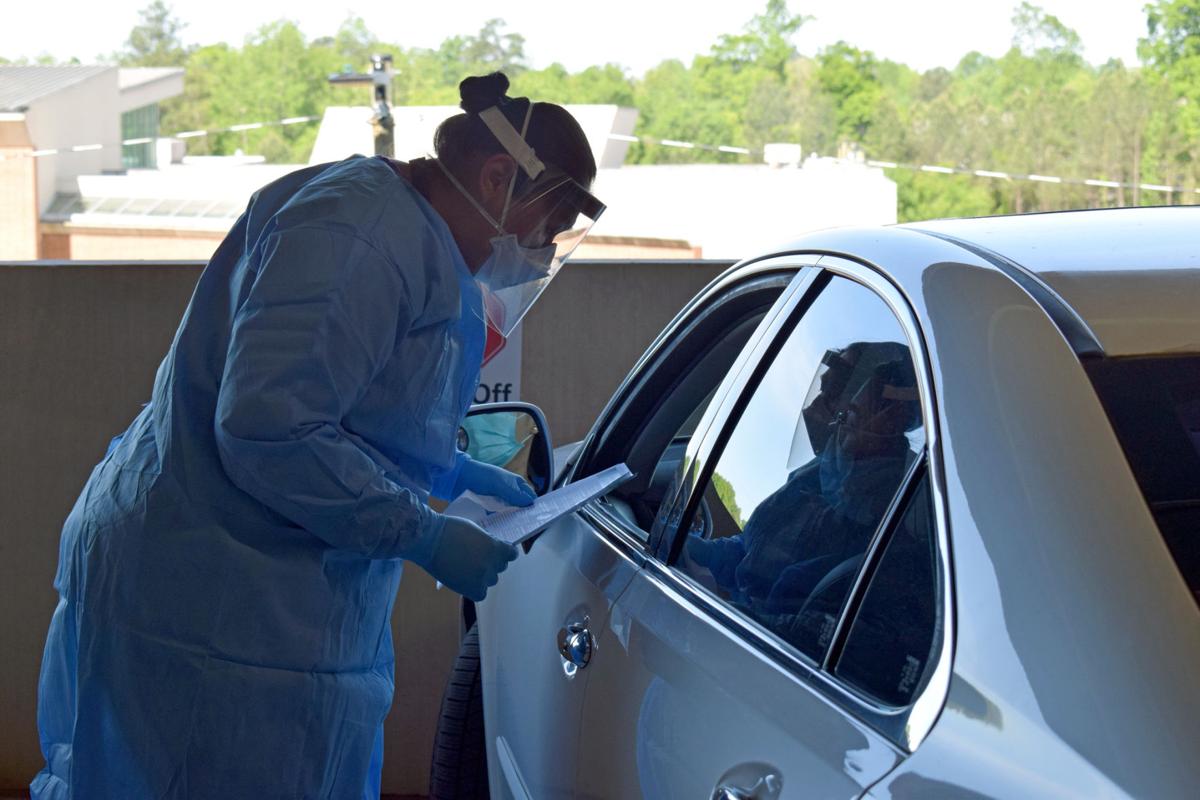 Photos Covid 19 Testing At The Infinite Energy Center Multimedia Gwinnettdailypost Com