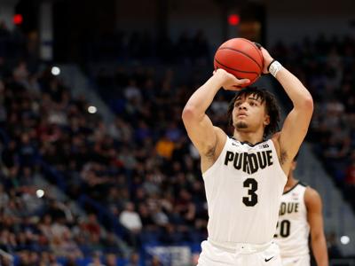 Edwards Scores 42 As Purdue Ends Villanova S Reign Sports