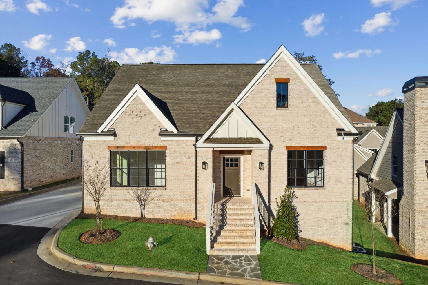 ON THE MARKET New Homes Offer 'Luxury and Convenience' in Roswell