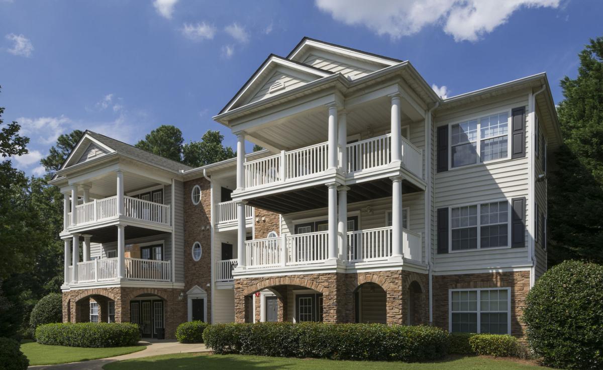 Starlight U.S. MultiFamily buys Landmark at Coventry