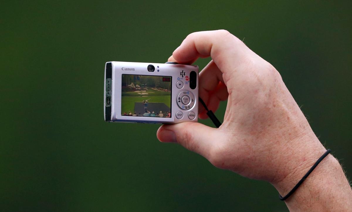 Photos Monday At The Masters Sports Gwinnettdailypost