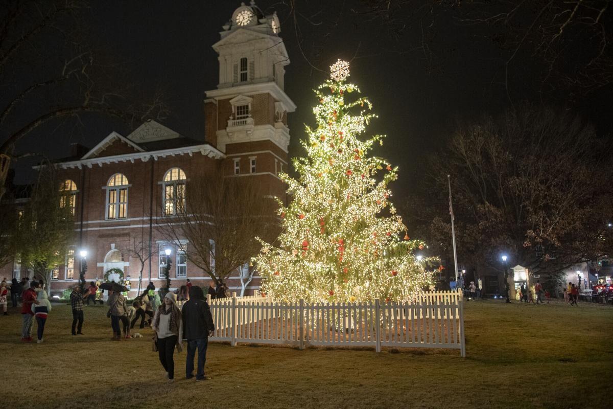 Lawrenceville Va Christmas Parade 2022 Gift Guide: Gwinnett Offers Many Events That Can Become Your Family's New  Holiday Tradition | | Gwinnettdailypost.com