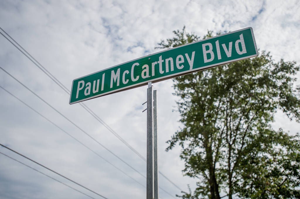 Gwinnett officials use road name to help lure Paul McCartney to the Infinite Energy Center