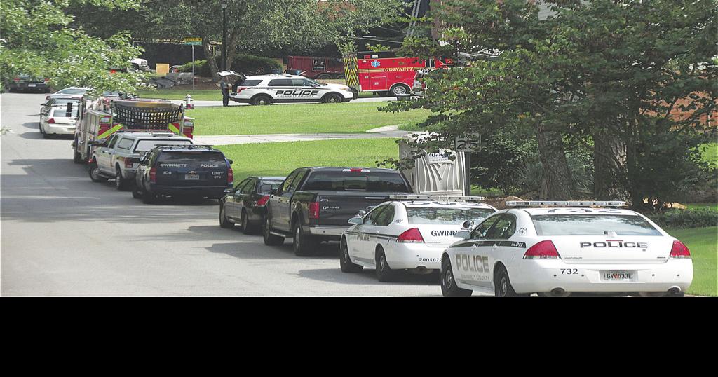 Suspect arrested after SWAT standoff near Lilburn; also wanted in drug