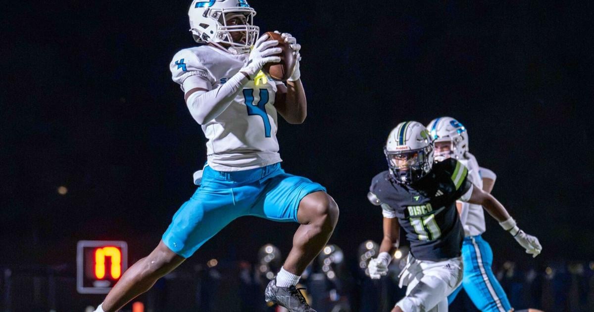 Defense, special teams key Seckinger's victory at Discovery