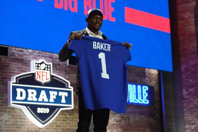 Giants Deandre Baker Former Georgia Star Wanted For Multiple