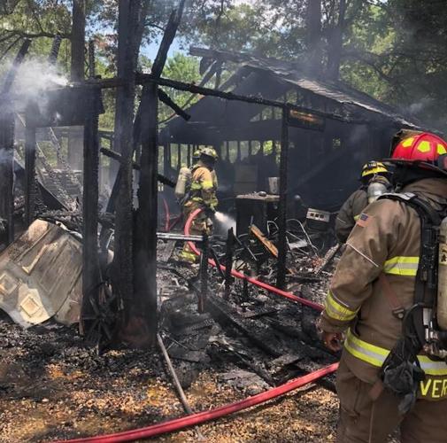 Hammond responders douse shed fire