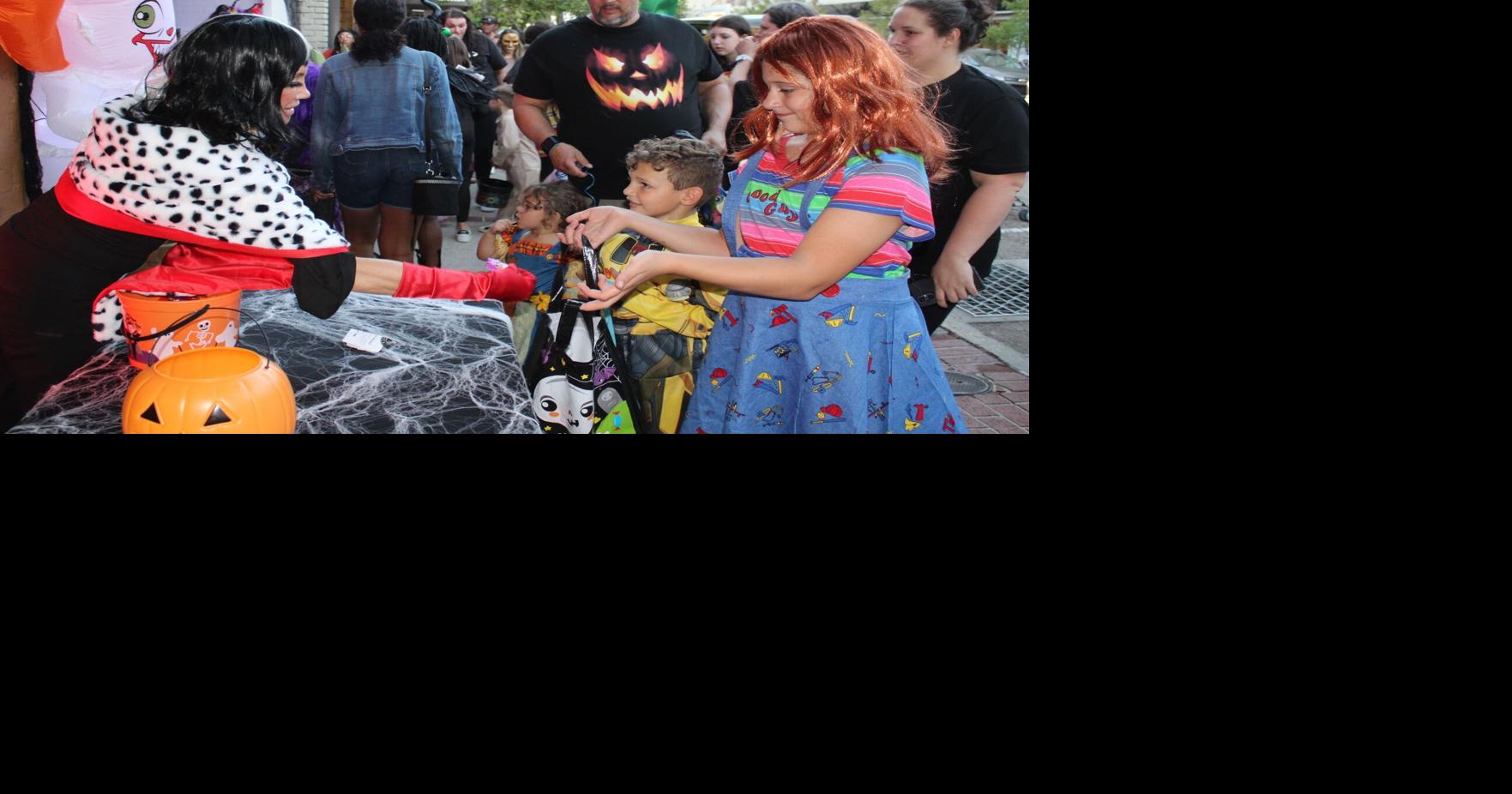 TRICK OR TREAT IN DOWNTOWN HAMMOND News