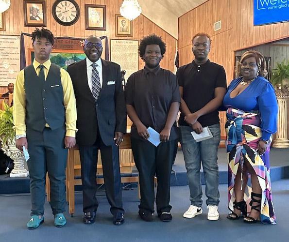 Zion Travelers Baptist celebrates honor roll students News