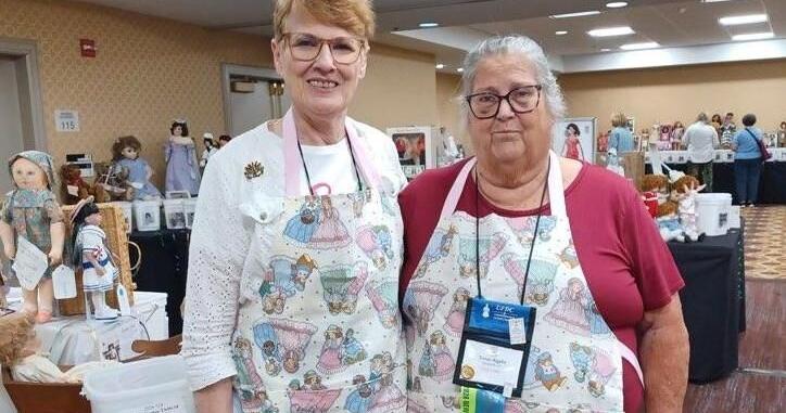Northshore Doll Club attends convention in New Orleans