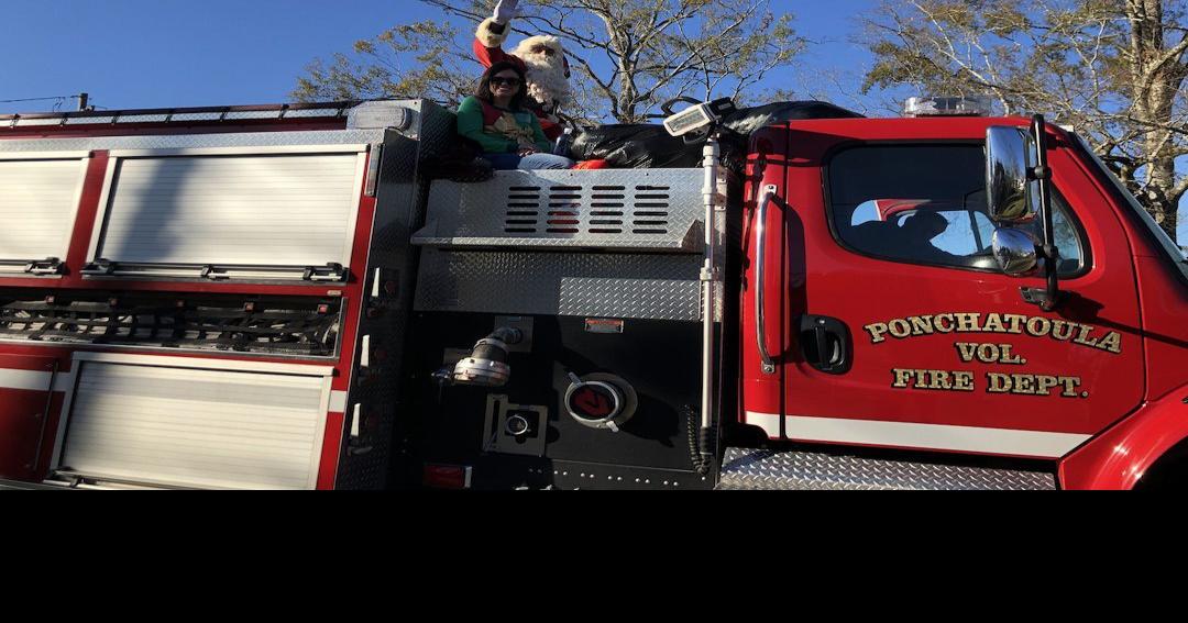 Ponchatoula Christmas parade rolls News
