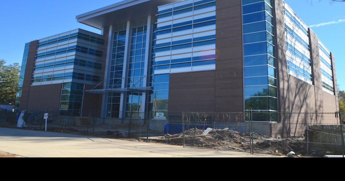 First Guaranty Bank In Amite La First Guaranty Bank expands into new building | News | hammondstar.com