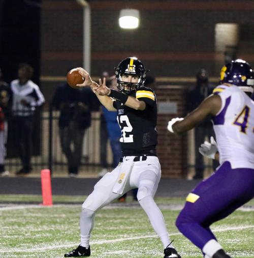 Karr S Explosive Plays End Neville S Season Sports Hannapub Com