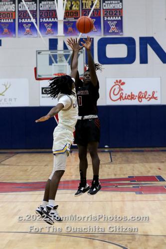 Carroll vs Ouachita boys basketball
