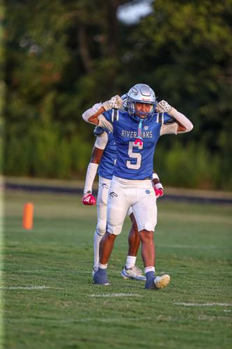 River Oaks records second straight blowout victory