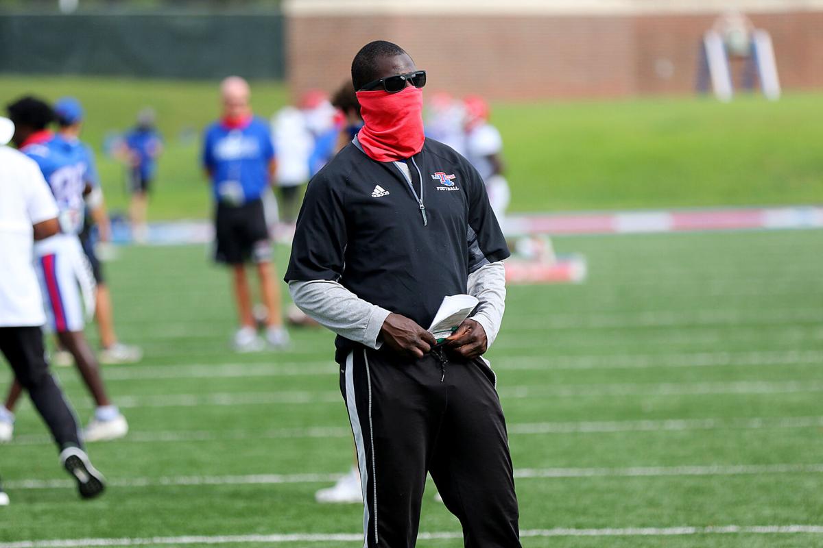 2020Sept1-LATechFBPractice