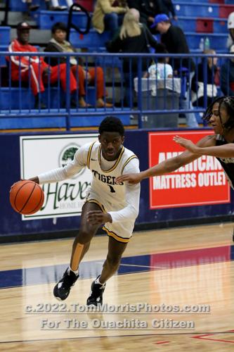 Neville vs Carroll Boys Basketball