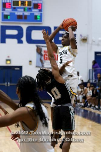 Neville vs Carroll Boys Basketball