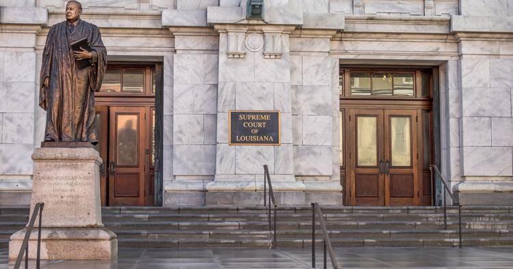 Supreme Court upholds law reducing district judges