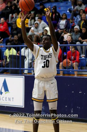 Neville vs Carroll Boys Basketball