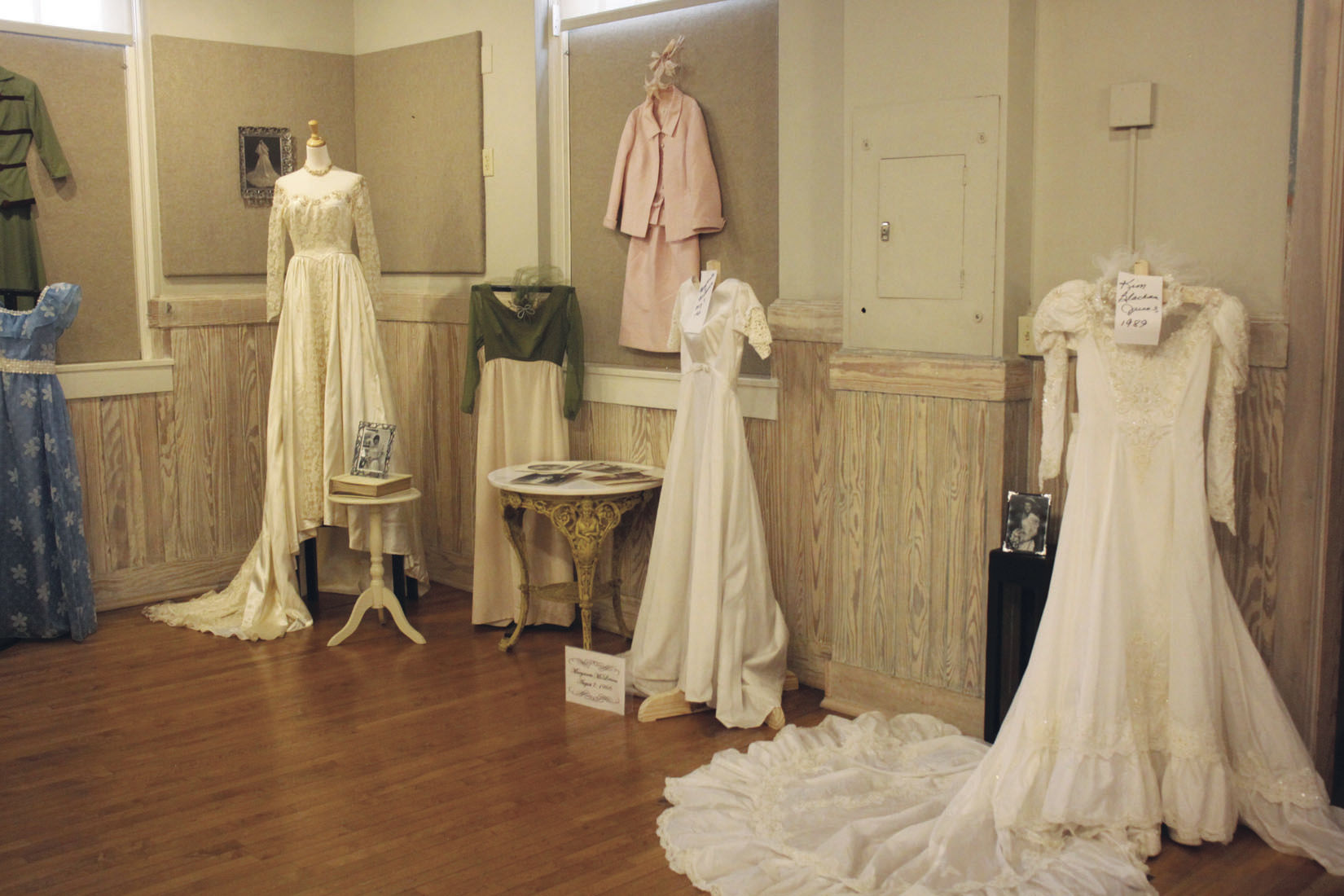 ann harvey wedding outfits