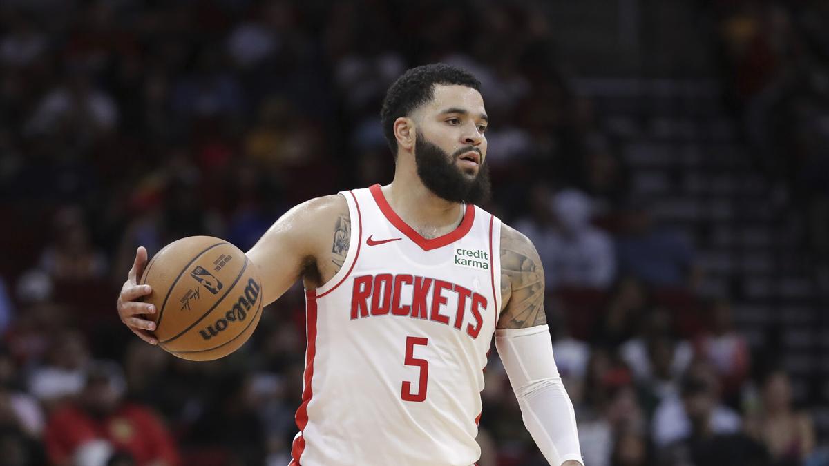 Houston Rockets Join Forces with Credit Karma Money